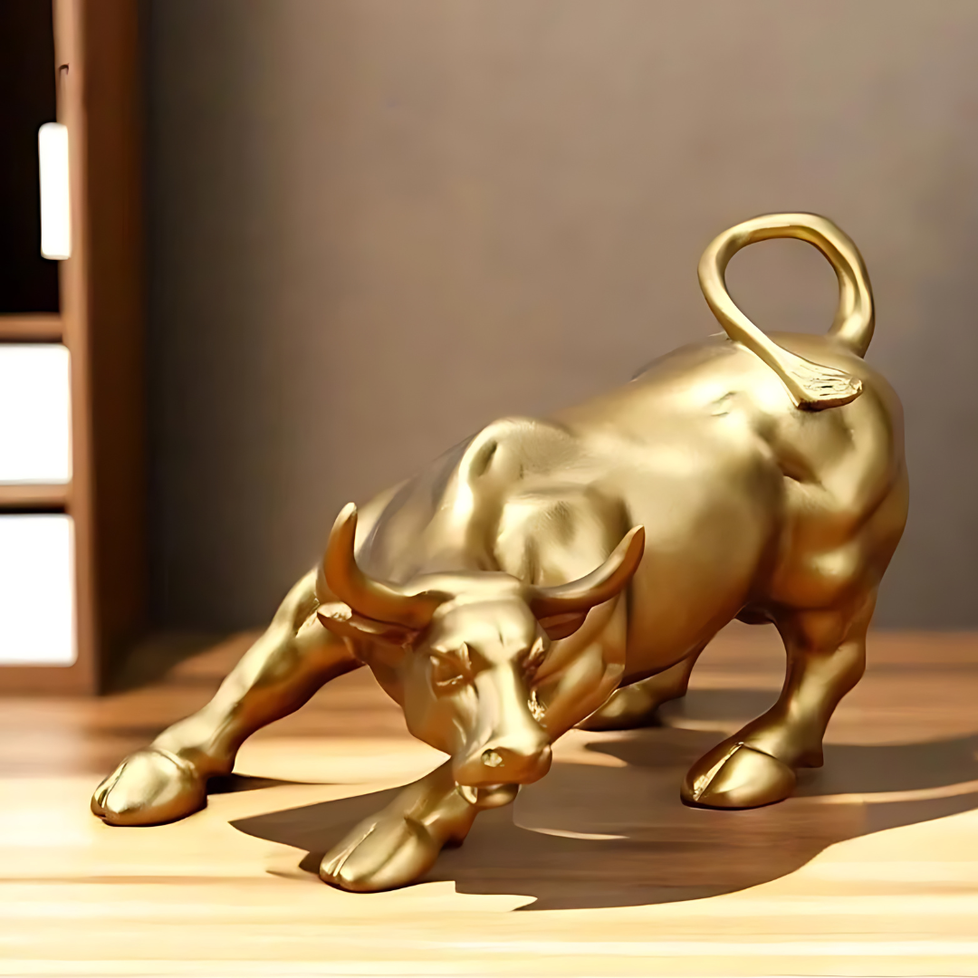 Wall Street Bull Desk Statue : Symbol da Forza e Prosperitad