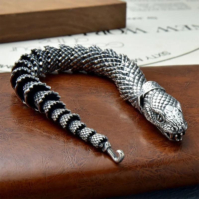 Drakon™ Articulated Dragon Scale Bracelet