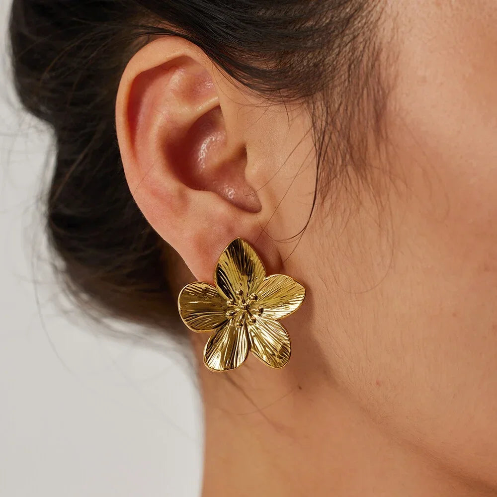 Fleur d’Or™ – Vintage French Gold Blossom Earrings