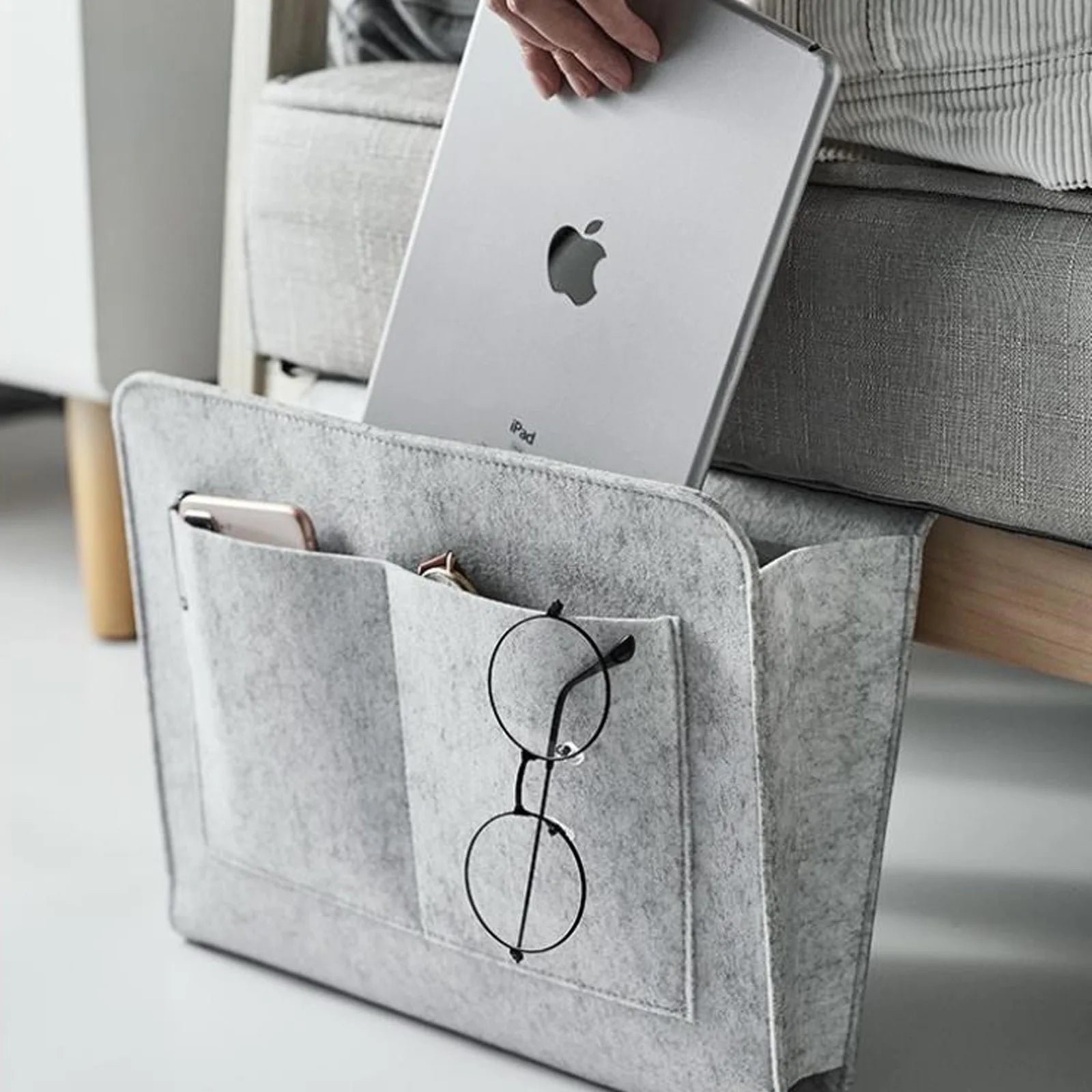 Moseles Nachttisch-Organizer