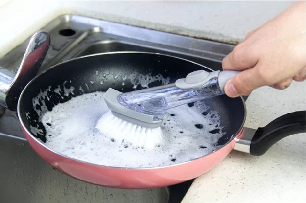 SoapFlow™ Multi-Use Kitchen Scrubber