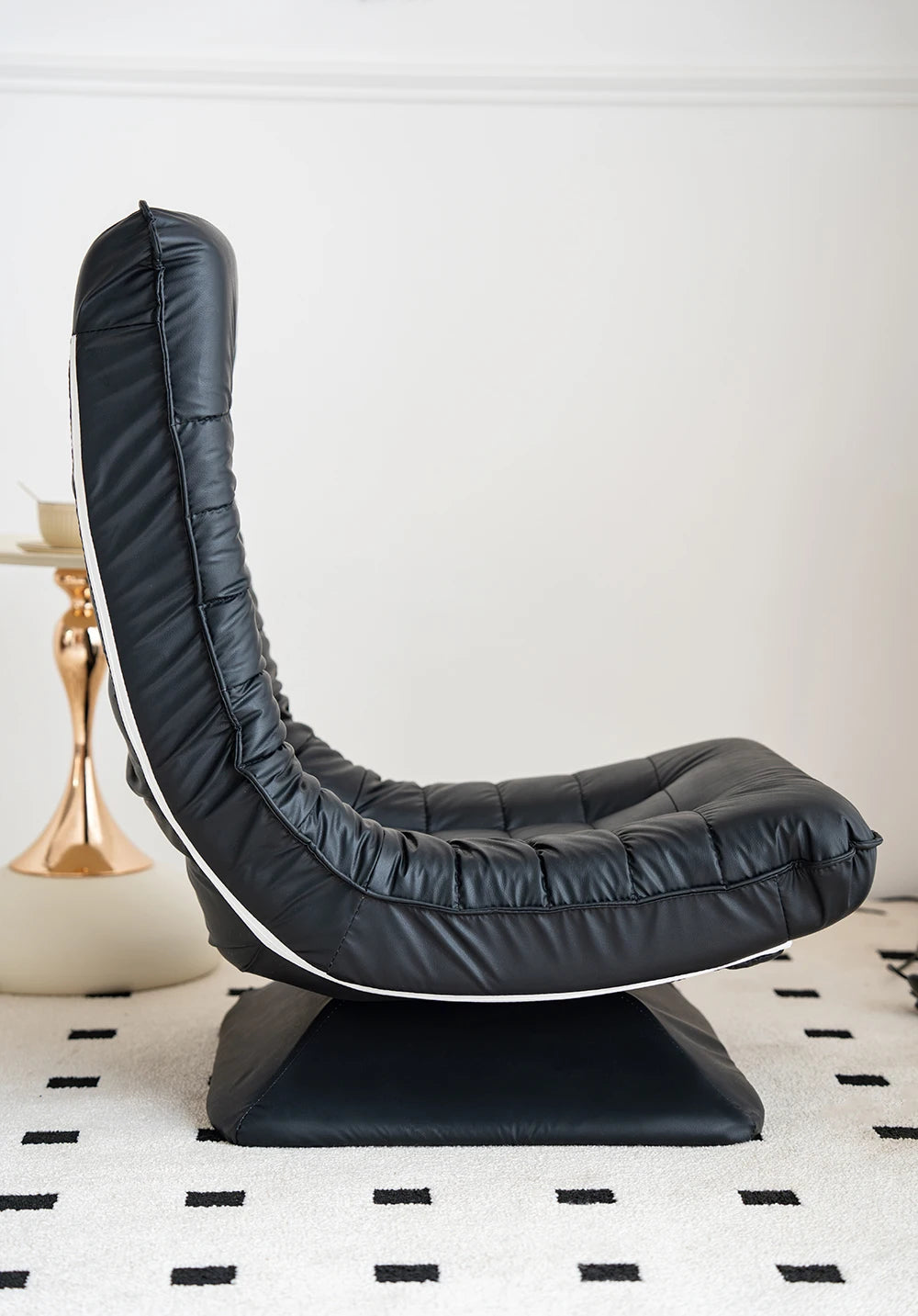 Pivot Lounge Chair