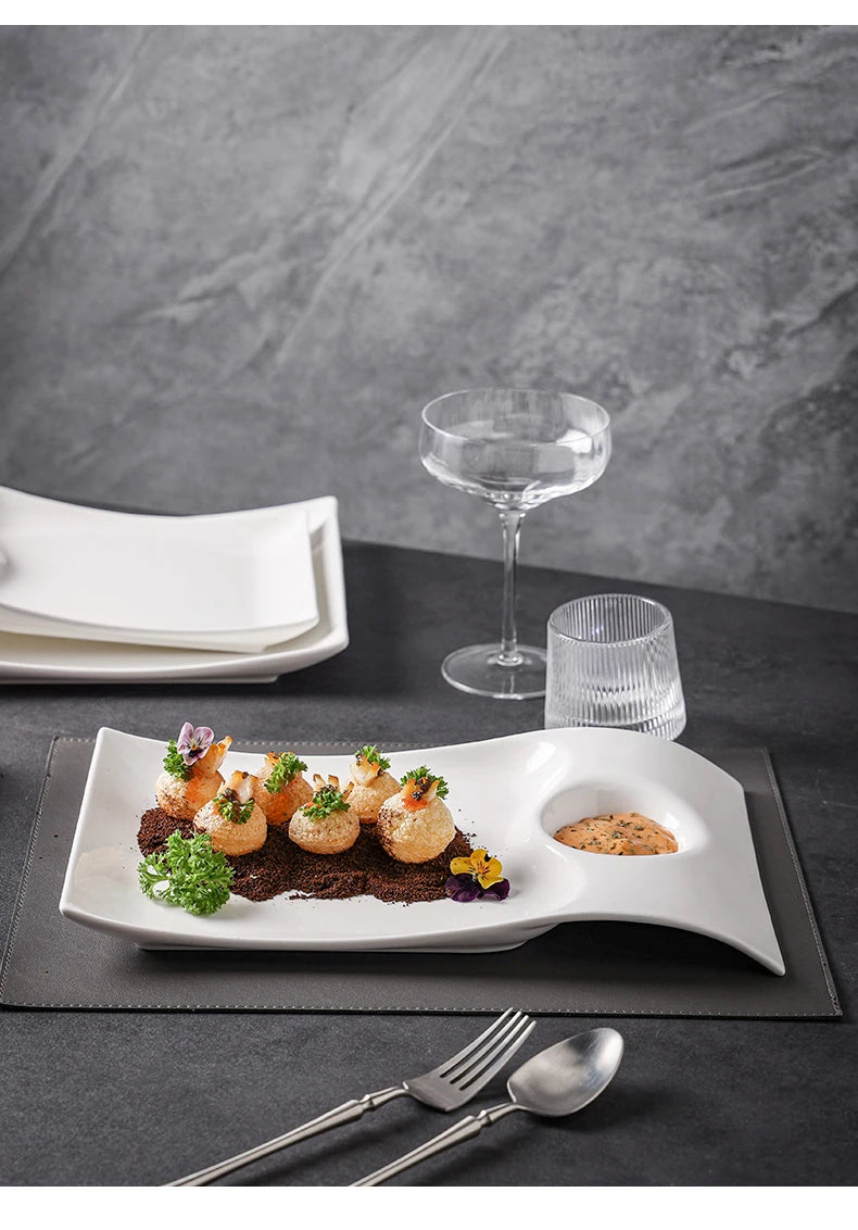 Contour™ Asymmetric Presentation Plate
