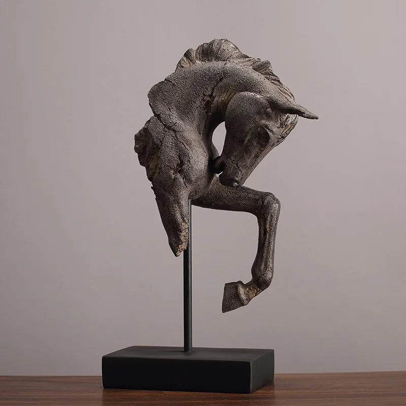 Majestic Valor – War Horse Sculpture