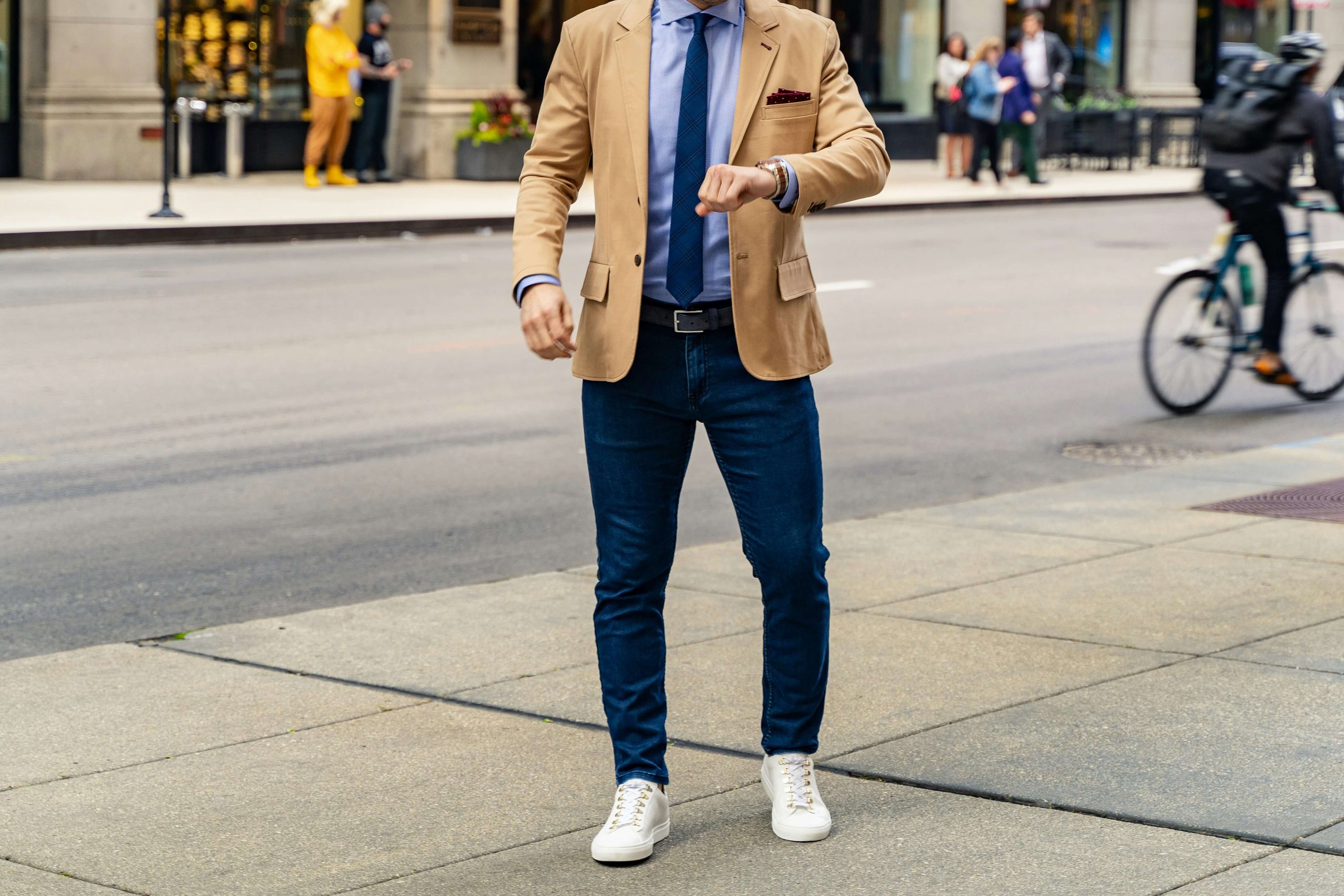 How to Dress Smart Casual: The Men's Complete Guide