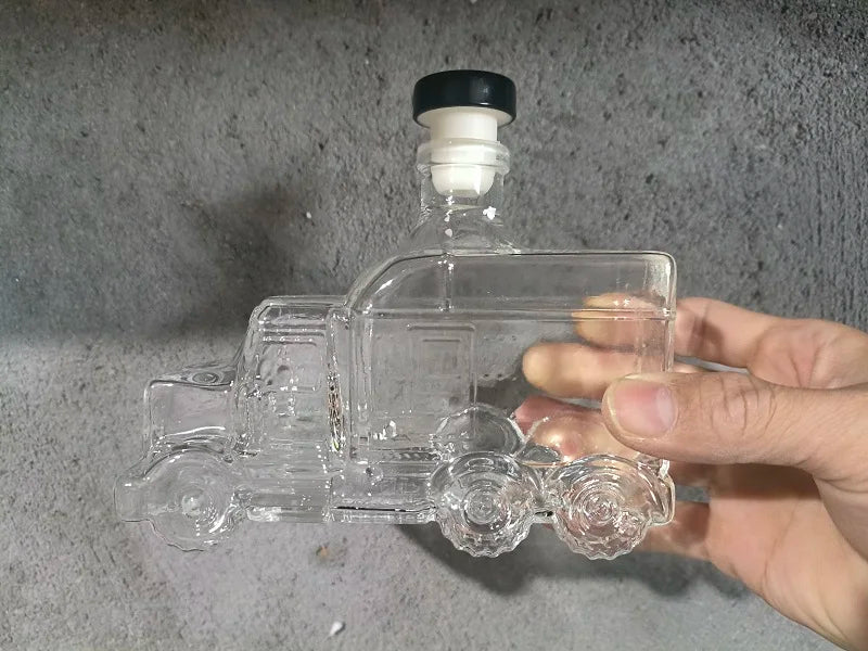 HIGHWAY SPIRITS | Semi-Truck Whiskey Decanter