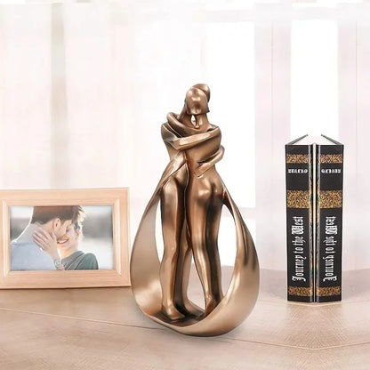 THE EMBRACE | Couple Sculpture