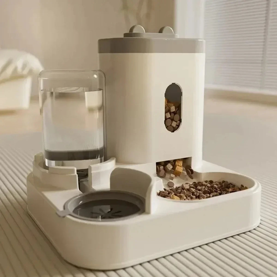 FreshBowl: 2-in-1 Feeder