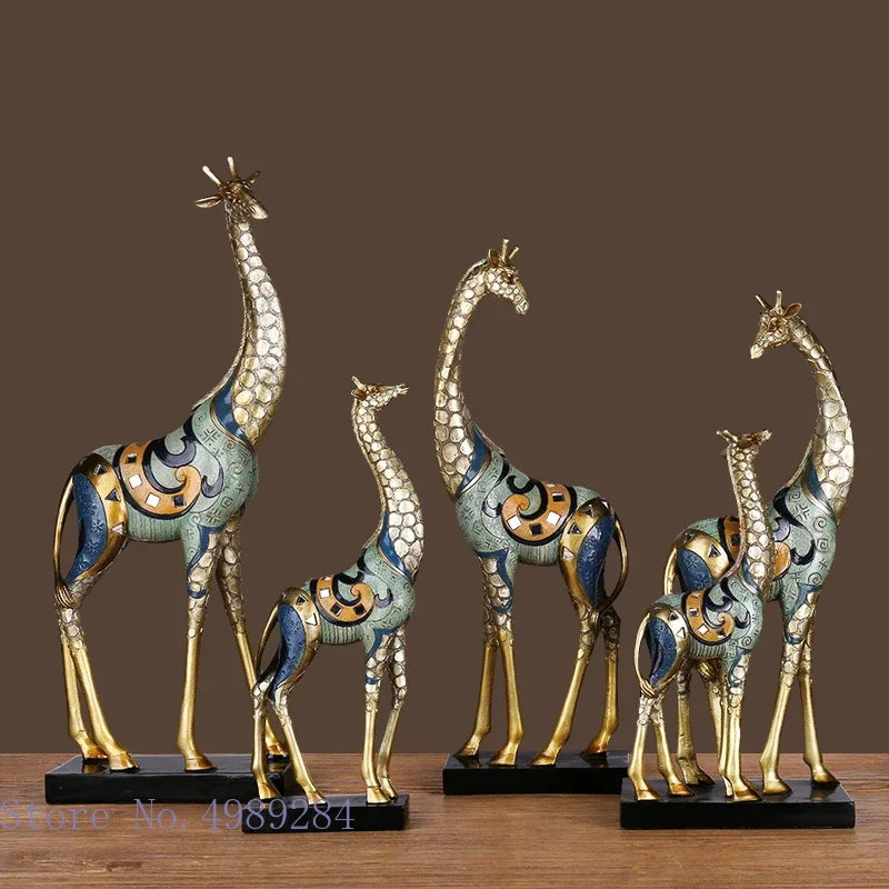 The Bond - Mother &amp; Child Giraffe Sculpture in Gold-Finished Resin